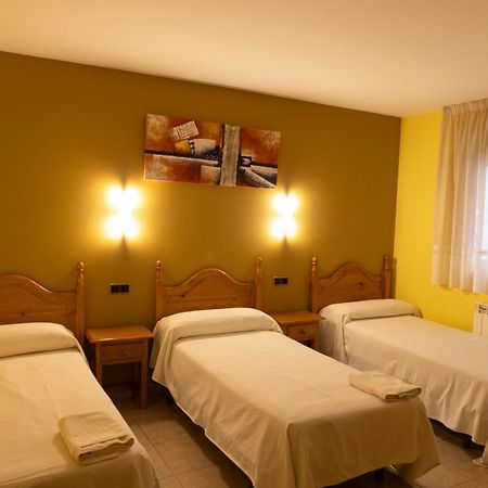 Hostal La Maravillosa Valderas  Exteriör bild