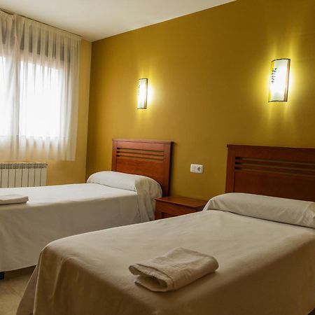 Hostal La Maravillosa Valderas  Exteriör bild