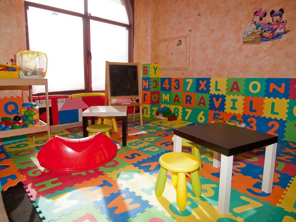 Hostal La Maravillosa Valderas  Exteriör bild