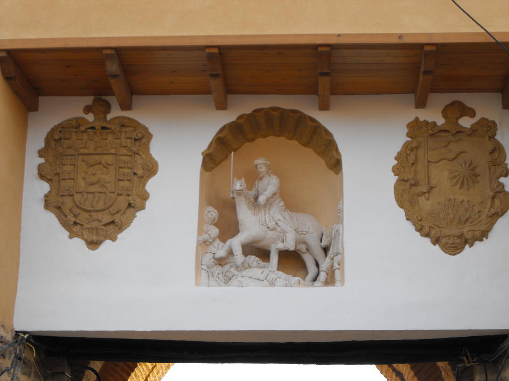 Hostal La Maravillosa Valderas  Exteriör bild