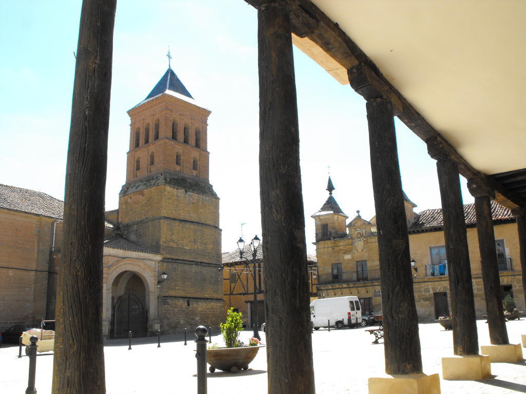 Hostal La Maravillosa Valderas  Exteriör bild
