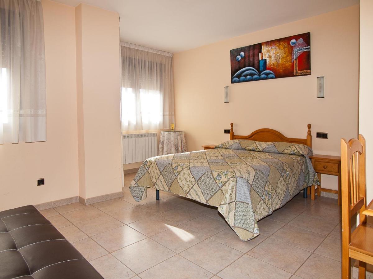 Hostal La Maravillosa Valderas  Exteriör bild